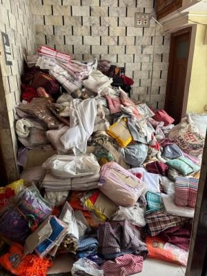 Damaged Stock of Shawl, Ghamcha, dhoti & other items